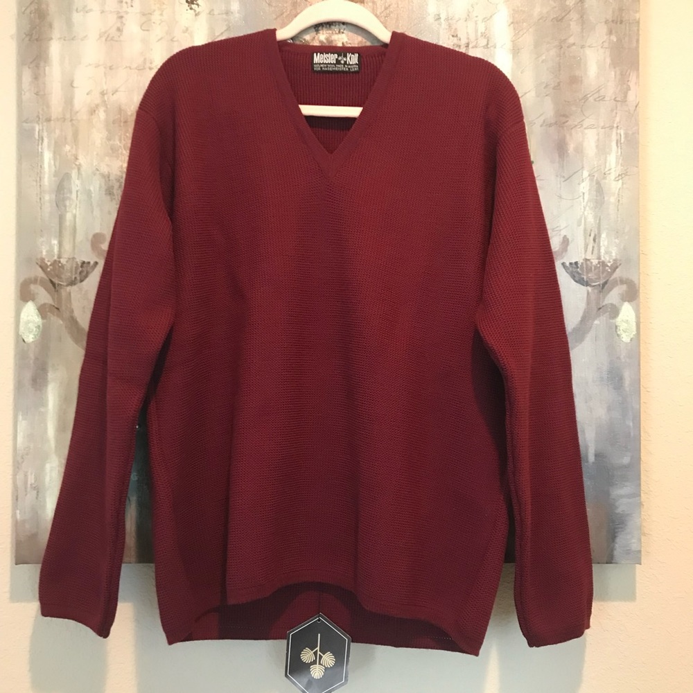 Meister Knit New Wool V-neck Sweater. Size XL